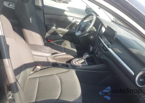 2024 Kia Forte Lxs из США, поврежденный, VIN 3KPF24AD2RE718232